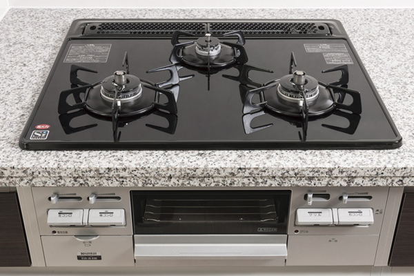 Kitchen.  [Glass top stove] Glass top stove with grill that combines the firepower and energy-saving. In a three-necked sensor corresponding, Also equipped with safety features. Also, Dirt is easily wiped off, Keeps the beauty (same specifications)