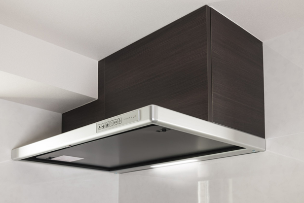Kitchen.  [Range food] Large range hood to quickly catch the smell and oily smoke anxious excellent suction force. Excellent stainless steel durability, It is easy to clean (same specifications)