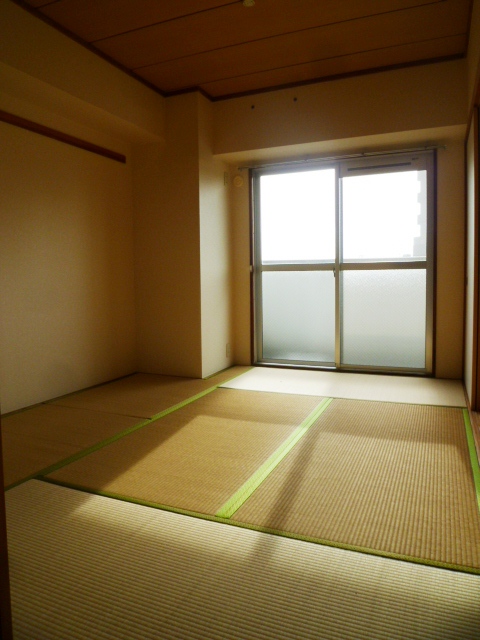 Other room space. Japanese-style room 6 quires