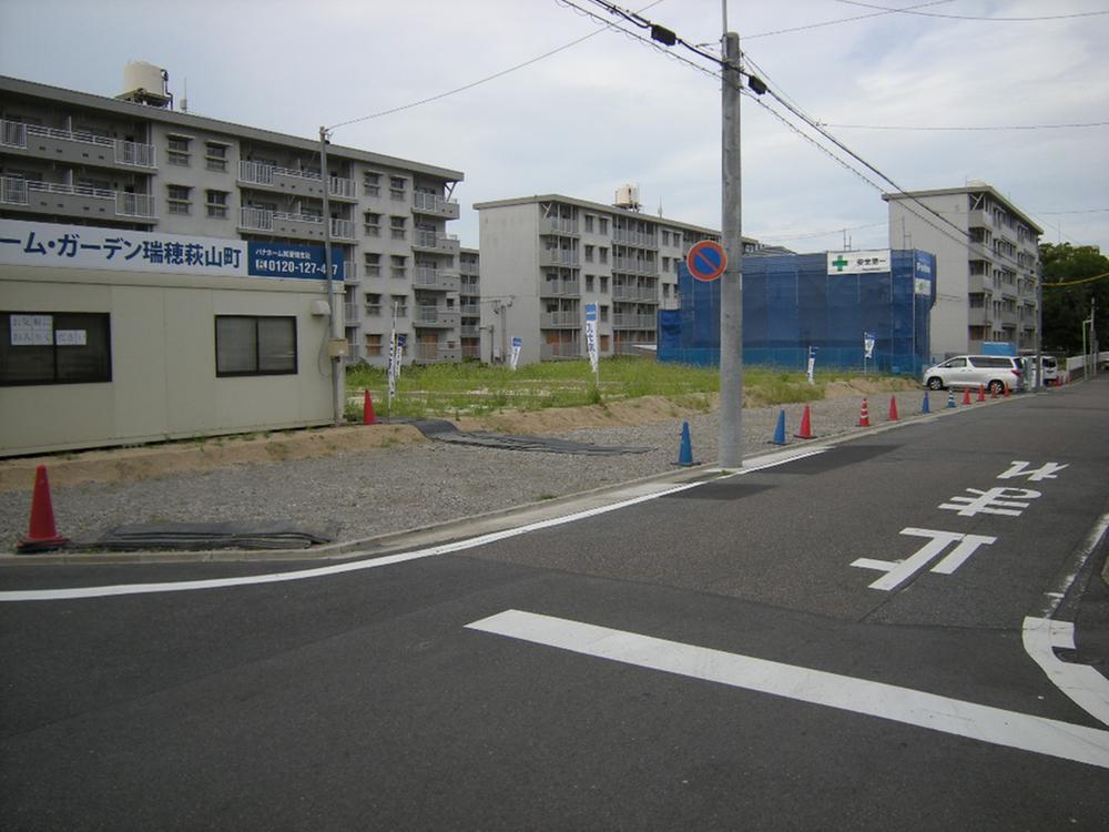 Other. Mizuho-ku, Hagiyama cho. The banks of the longing.