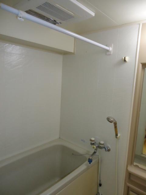 Bathroom. Bathroom Dryer ・ Bathing with a reheating