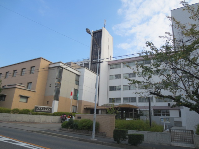 high school ・ College. Private Nagoya Women's University High School (High School ・ NCT) to 274m