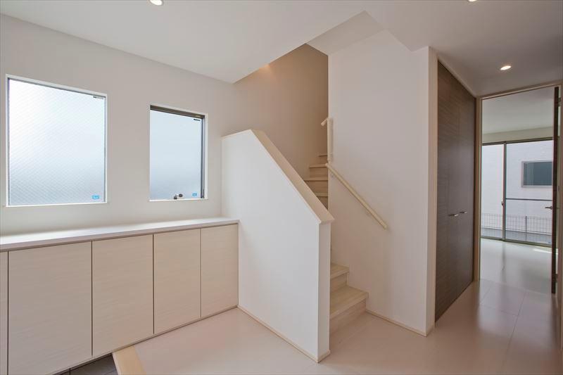 Entrance. Building D entrance hall