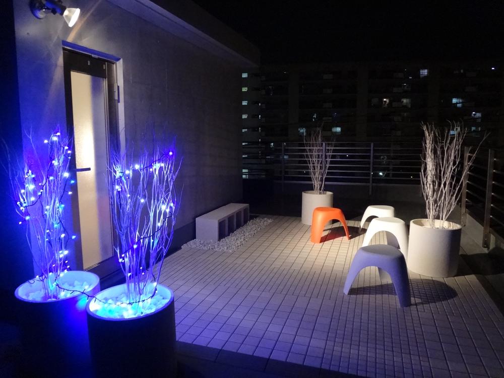 Same specifications photos (Other introspection). Rooftop balcony Same specifications Photos