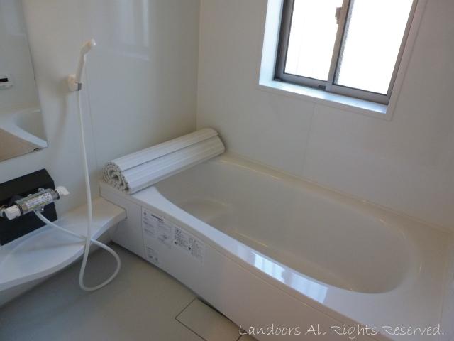 Same specifications photo (bathroom). Image Photos. It is different from the actual building. 