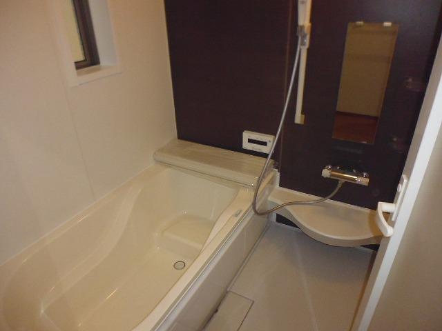 Bathroom. 2013.12.7 Shooting