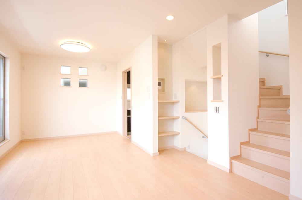 Same specifications photos (living). LDK Construction example photo