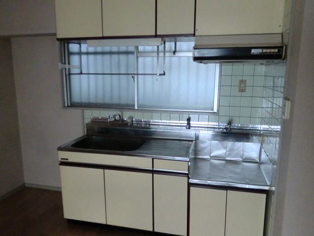 Kitchen. You can stove installation! 