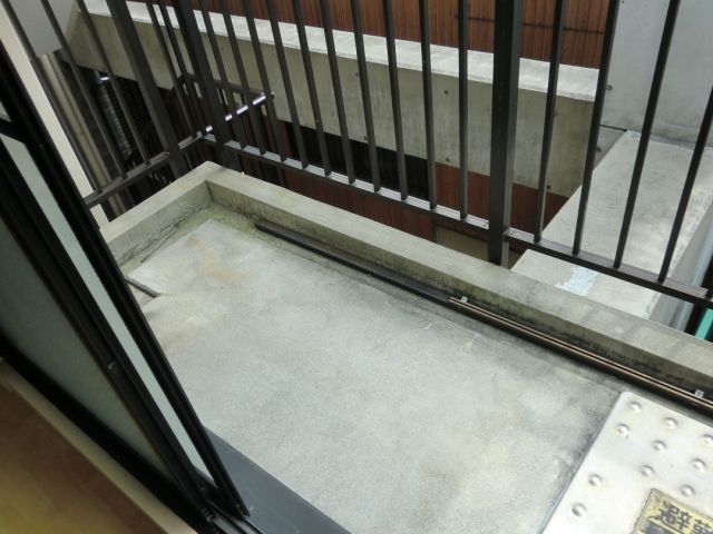 Balcony. Outdoor Laundry Area