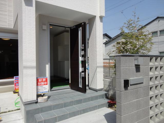 Same specifications photos (appearance)