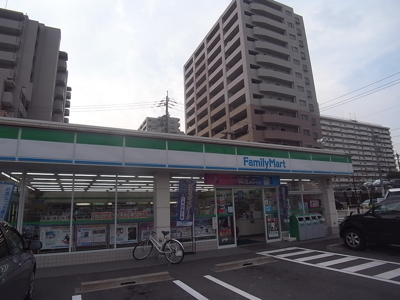 Convenience store. FamilyMart Nakamura Ushimaki the town store (convenience store) up to 53m