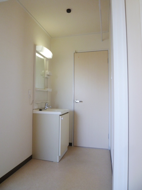 Washroom. Independent wash basin ・ Dressing room