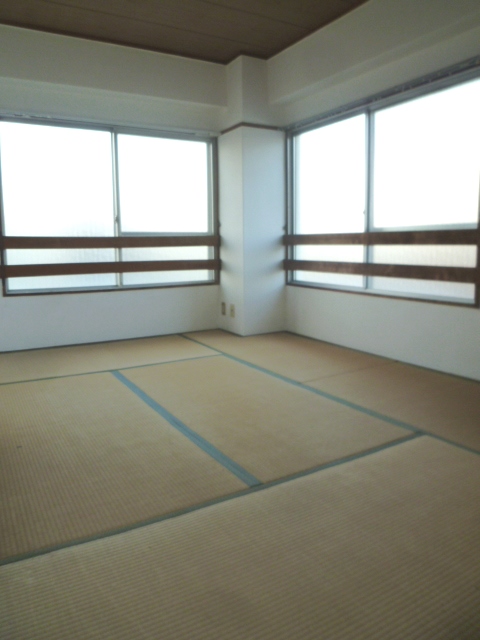 Other room space. Japanese-style room 6 quires