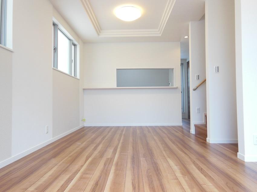 Same specifications photos (living). LDK Construction example photo