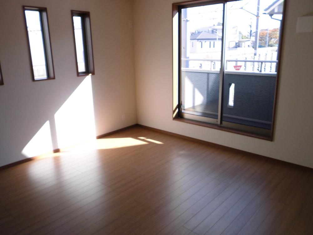 Non-living room. Indoor (11 May 2013) Shooting