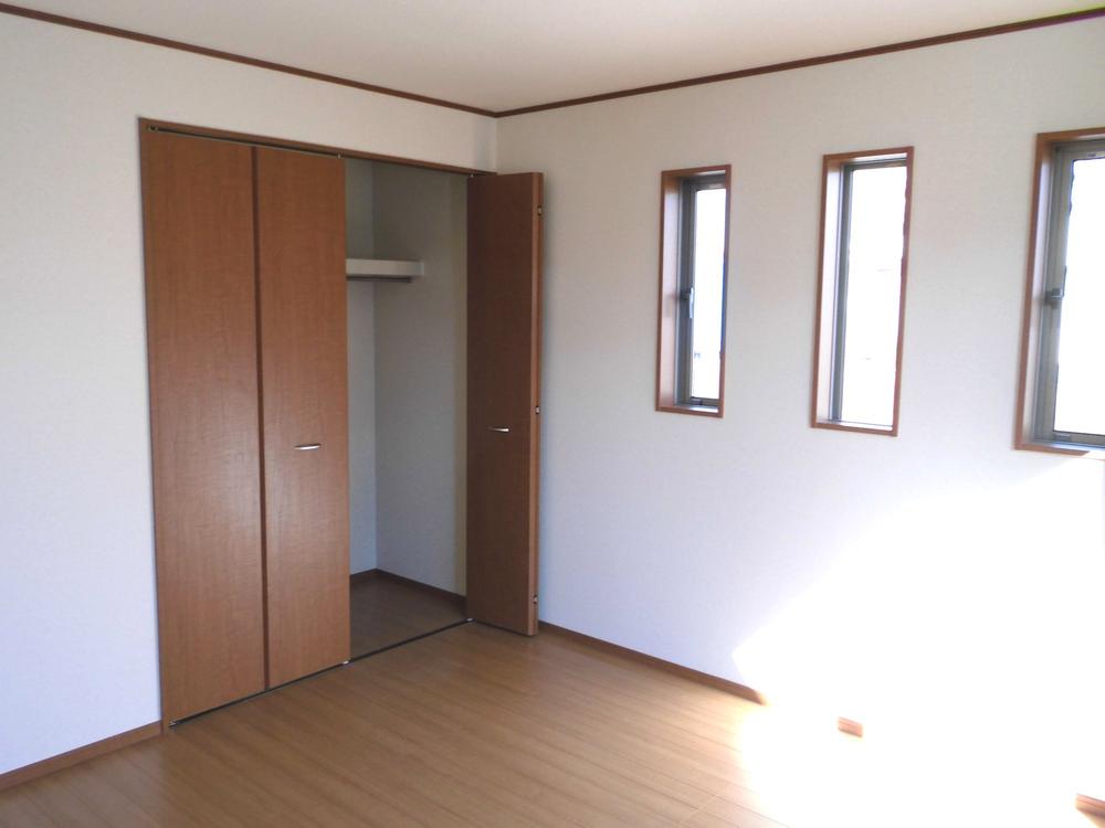 Non-living room. Indoor (11 May 2013) Shooting