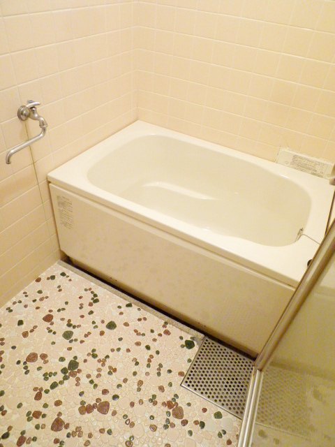 Bath. Hot water bath ☆