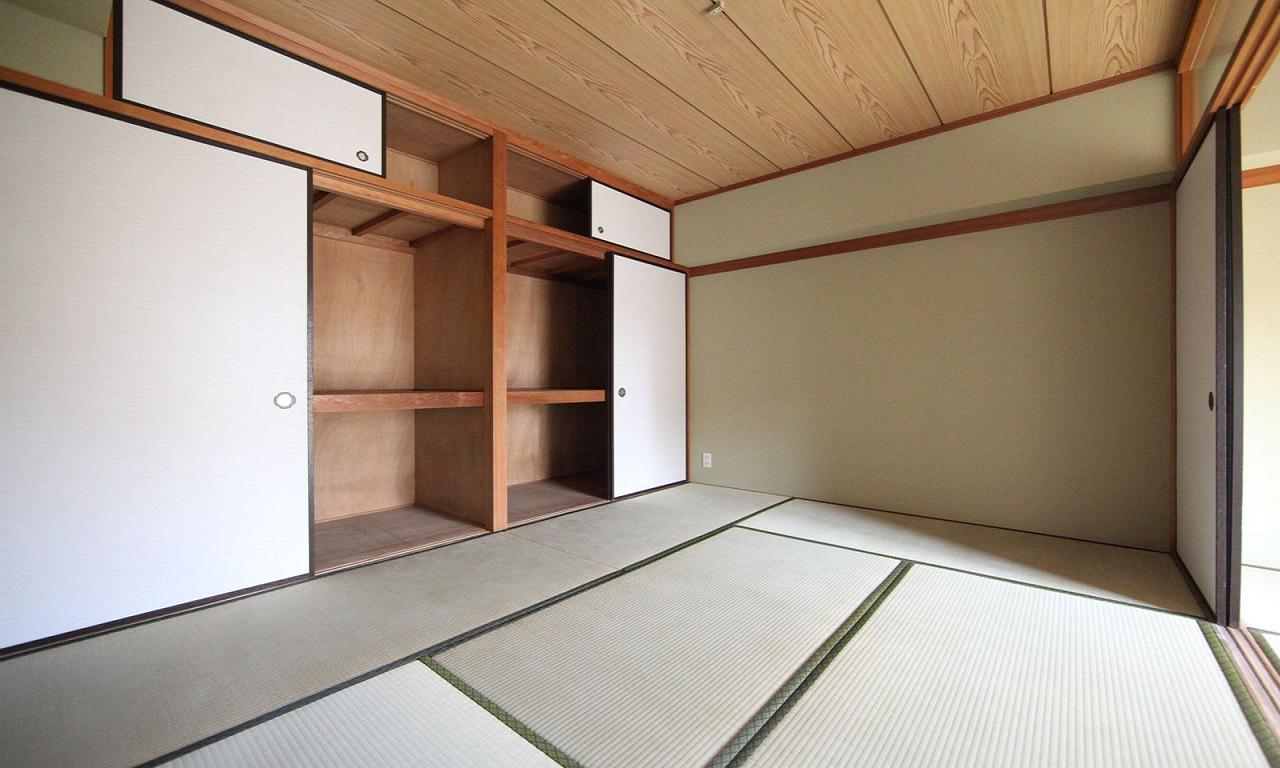 Other room space. Japanese-style room 6 quires Closet (storage rich have)