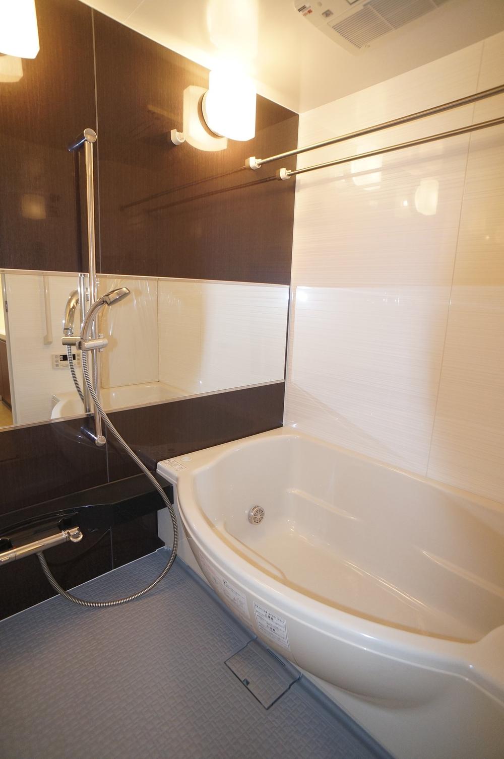 Nagoya, Aichi Prefecture Moriyama-ku, Oaza Kamishidami shaped Ueshima