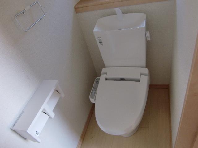 Toilet. Same specifications