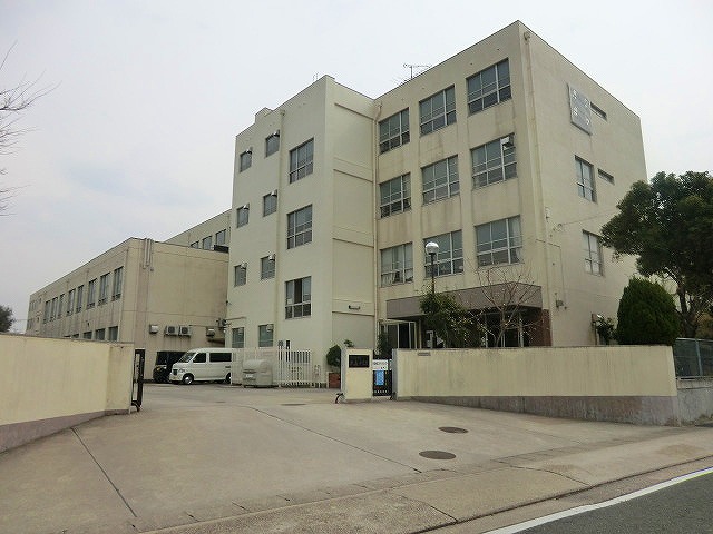 Junior high school. Omori 920m until junior high school (junior high school)