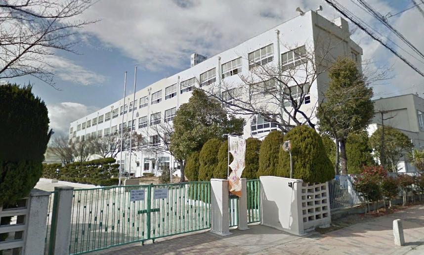 Primary school. 520m to Nagoya Municipal Shirasawa Elementary School