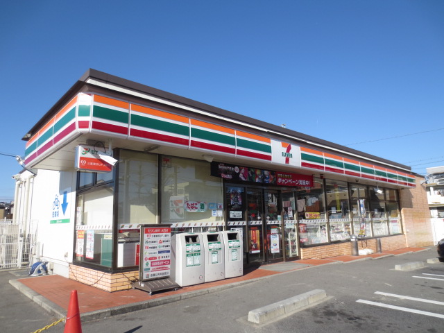 Convenience store. Seven-Eleven Nagoya Obatanaka 3-chome up (convenience store) 137m