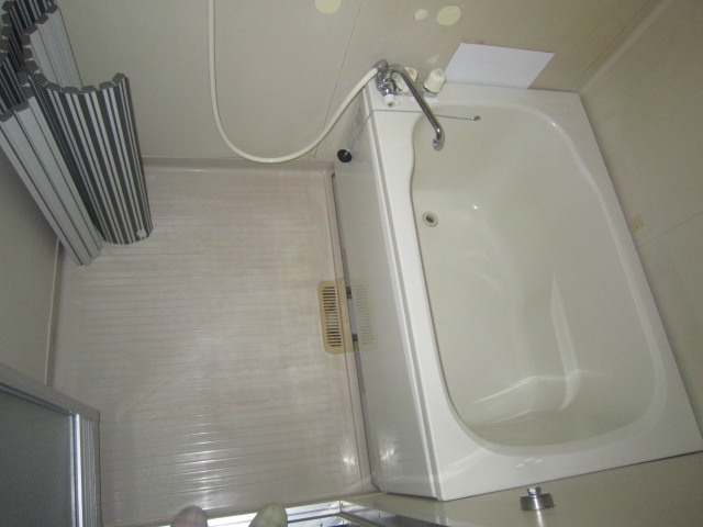 Bath. Reheating hot water supply! !
