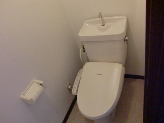 Toilet