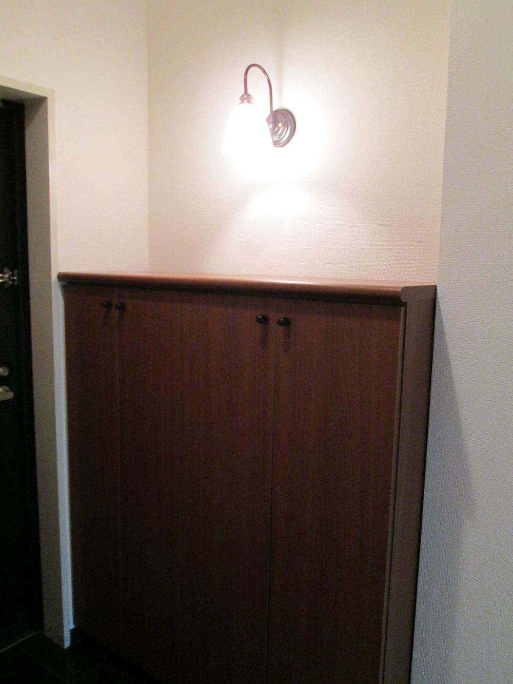 Other introspection. It is the entrance hall of the calm atmosphere