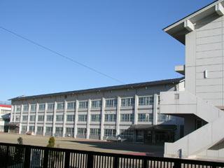 Junior high school. 1500m to Nagoya Municipal Moriyama Junior High School
