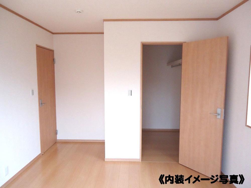 Same specifications photos (Other introspection)