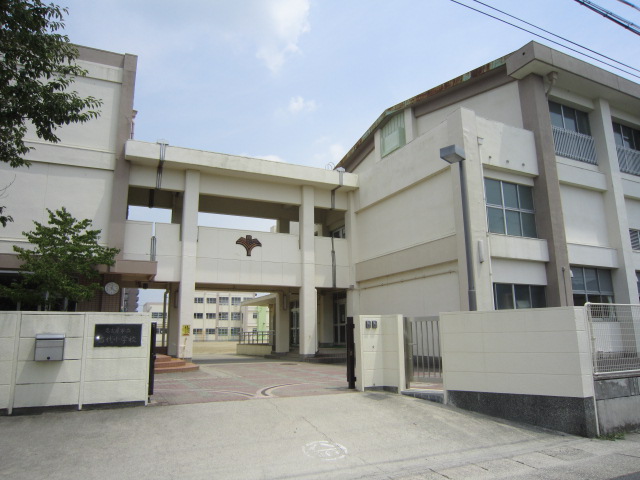 Primary school. 1322m to Nagoya Municipal nursery elementary school (elementary school)