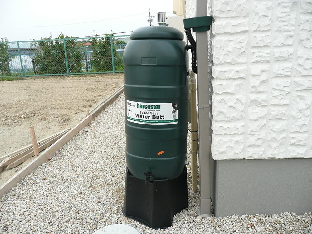Other local. Rainwater storage tank (June 2012) shooting