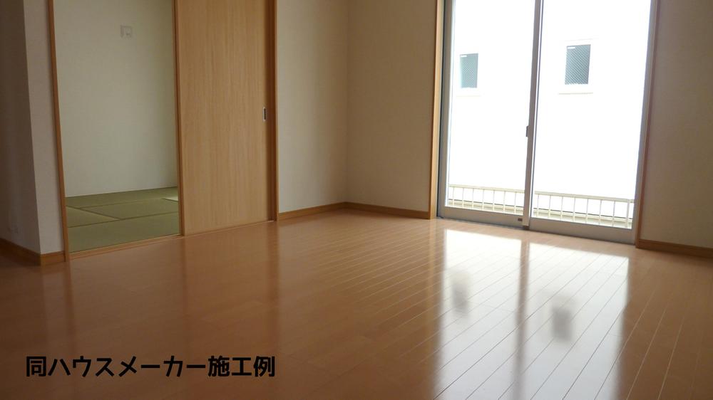 Other. Image is a photograph. It is different from the actual building.