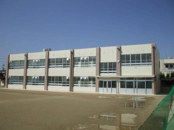 Primary school. 696m to Nagoya City Seko Elementary School
