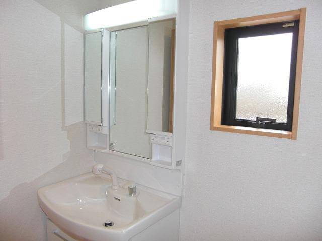 Other. Wash ・ Dressing room complete image Three-sided mirror with 750 wide-size shampoo dresser! 