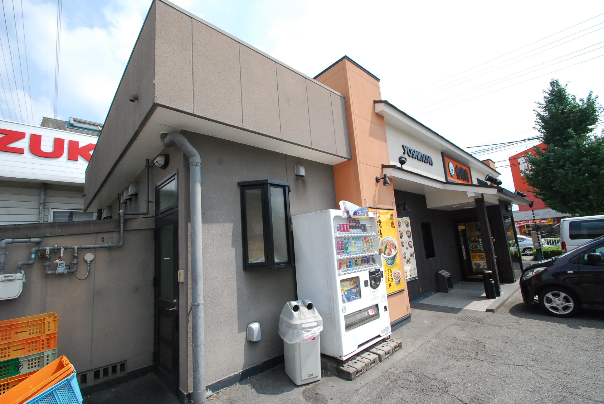 restaurant. 842m to Yoshinoya Moriyama store (restaurant)