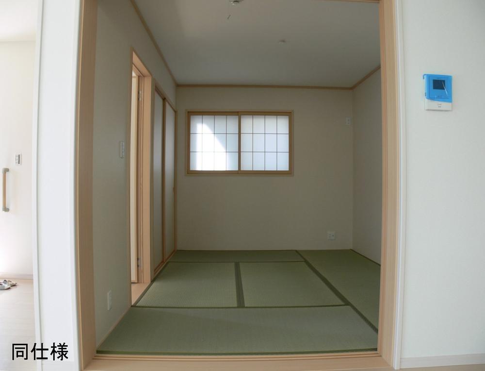 Other. Image is a photograph. It is different from the actual building.