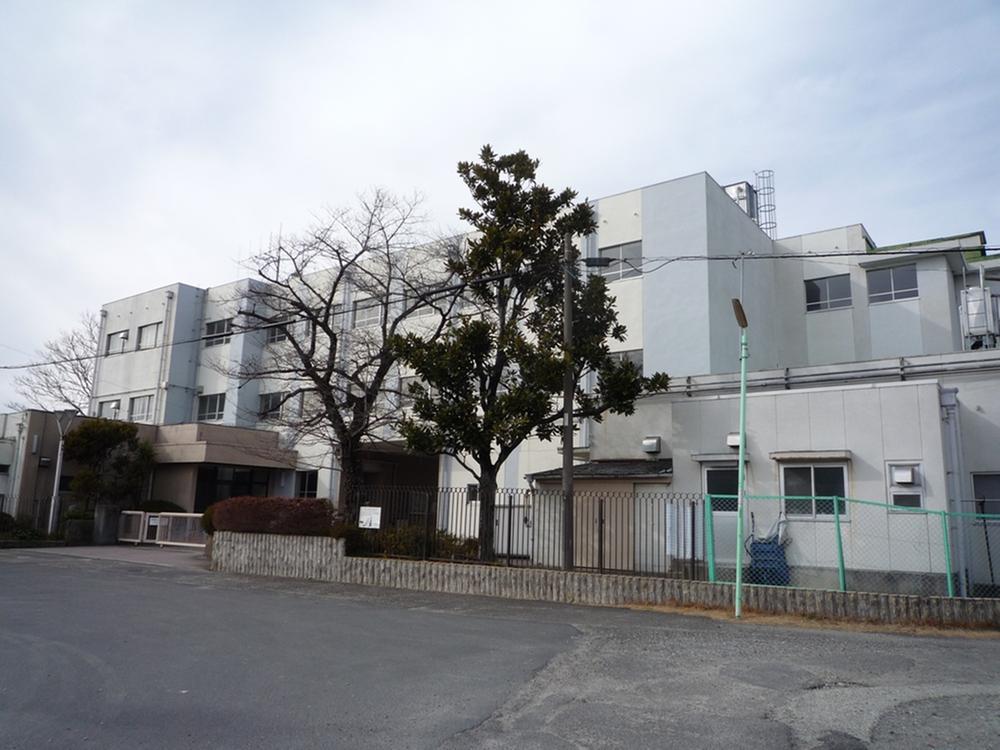 Primary school. 800m to Nagoya City Tatsushi Danmihigashi Elementary School