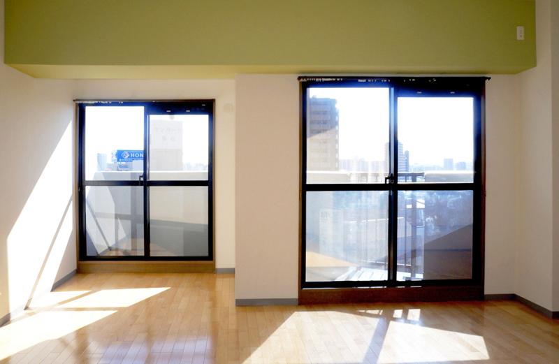 Living. Bright living.