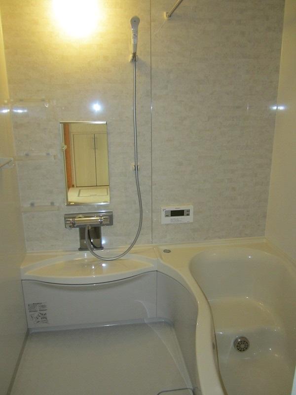 Same specifications photo (bathroom). Butte 1616 (same specifications)