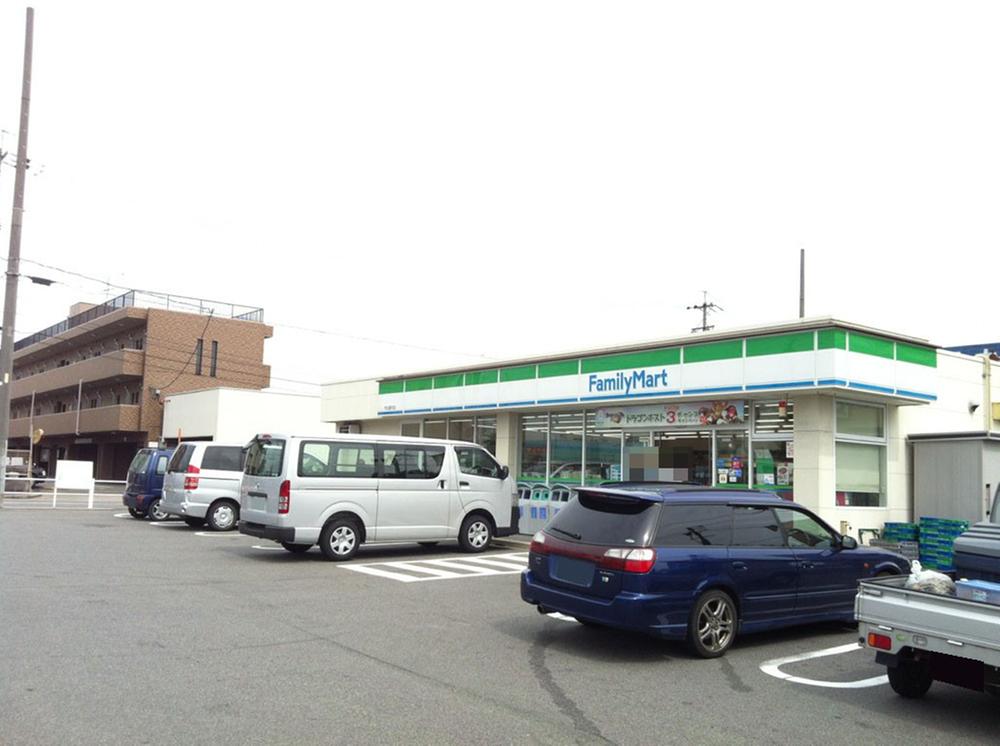 Convenience store. 70m to FamilyMart