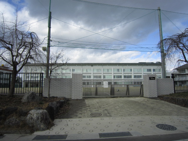 Junior high school. 1235m to Nagoya Municipal Moriyama junior high school (junior high school)
