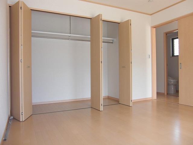 Other. 1 Kaiyoshitsu Large-capacity built-in closet with a wall-to-wall! 