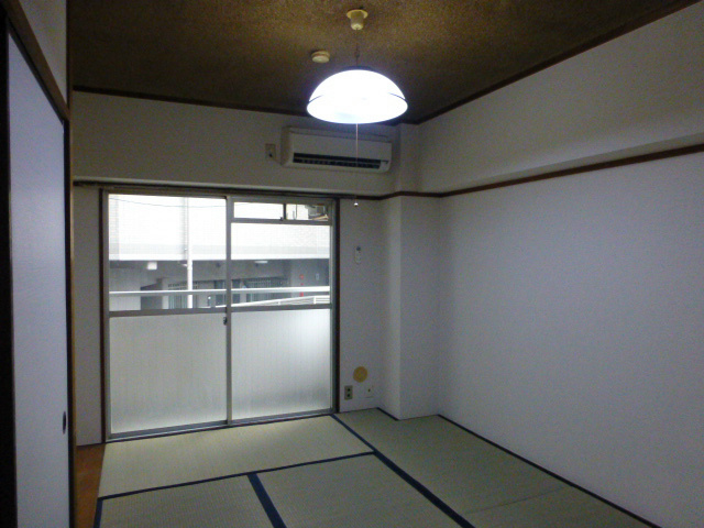 Other room space. Japanese-style room 6.0 quires