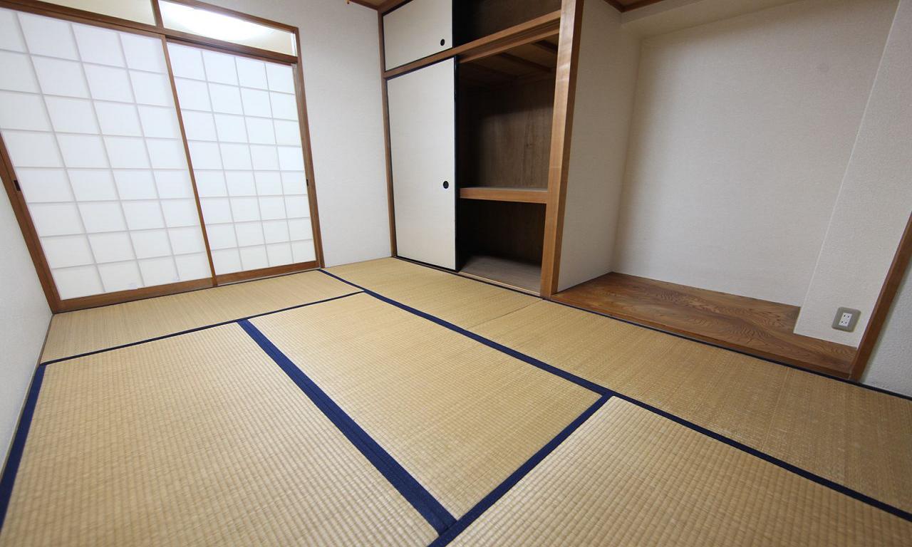 Other. Japanese-style room 6.0 quires Storage enhancement Alcove there