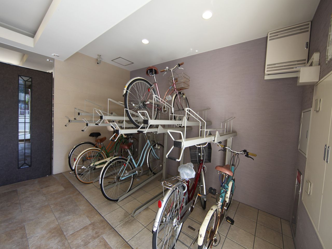 Other common areas. Bicycle equipped