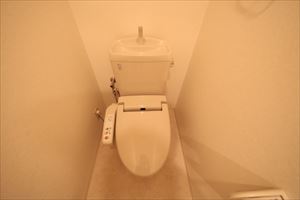 Toilet. bus ・ Restroom Warm water washing heating toilet seat