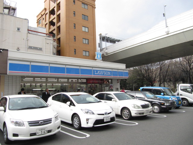 Convenience store. 484m up, Naka-ku, Marunouchi chome store Lawson (convenience store)